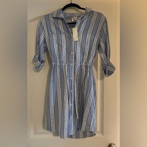 Brand new blue and white striped dress size small.
